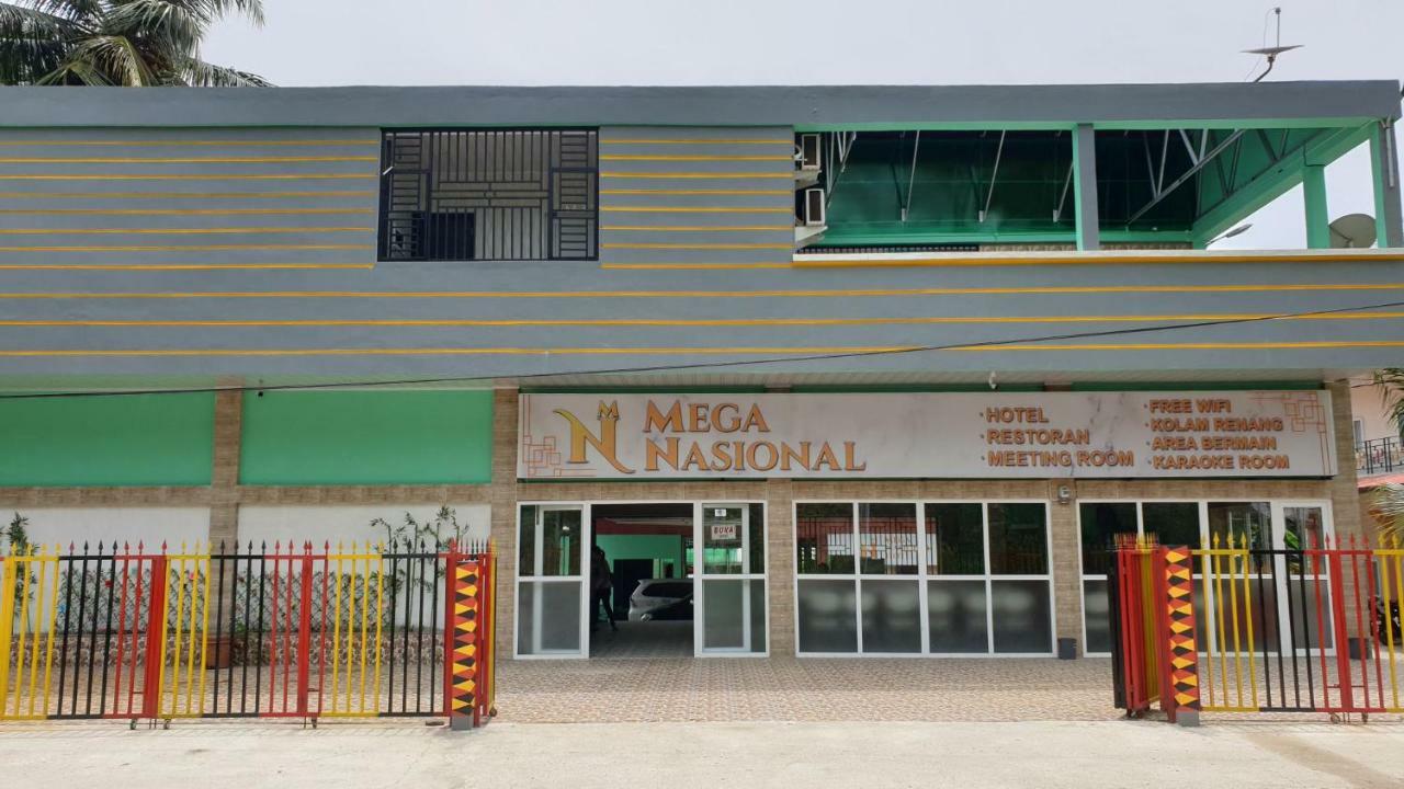 Mega Nasional Seaview Hotel Gunungsitoli Dış mekan fotoğraf