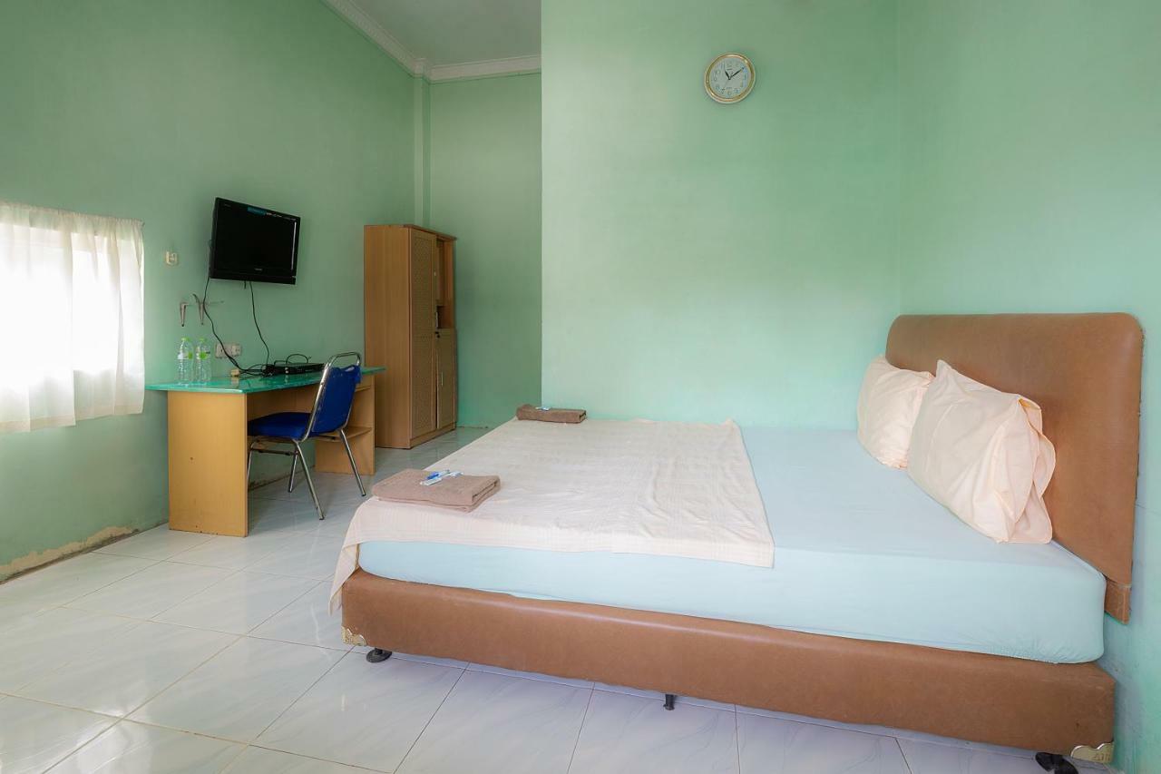 Mega Nasional Seaview Hotel Gunungsitoli Dış mekan fotoğraf